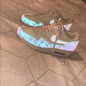 Nike Air Max 1 LX Guava Ice